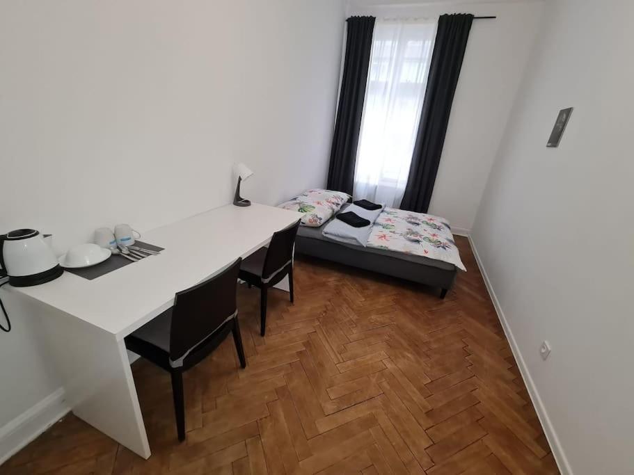 Fantastic Waw - Ok11 Room D Варшава Екстериор снимка