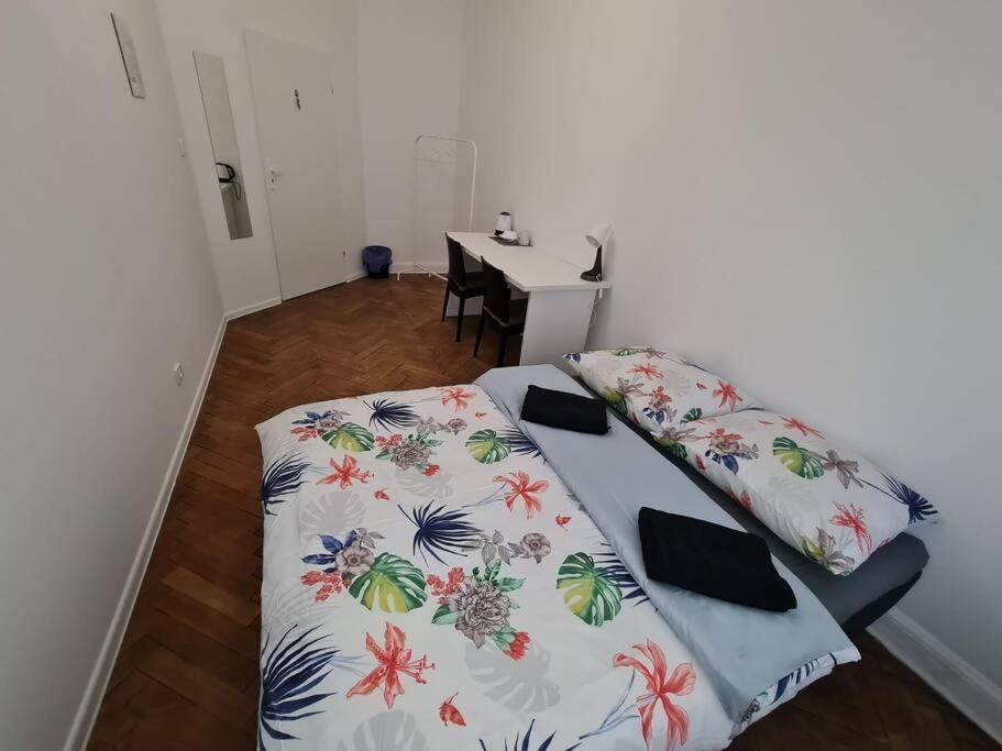 Fantastic Waw - Ok11 Room D Варшава Екстериор снимка